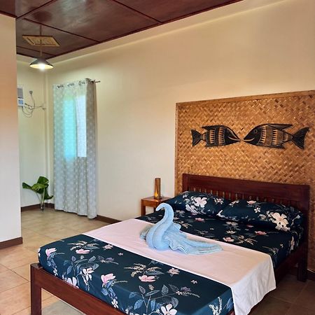 Villa Skanderbeg Guest House Puerto Princesa Bagian luar foto