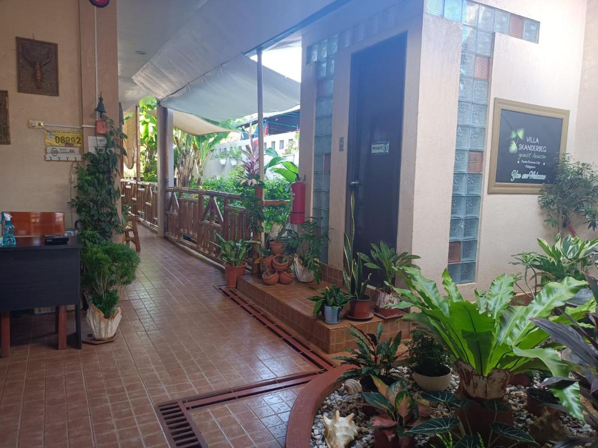 Villa Skanderbeg Guest House Puerto Princesa Bagian luar foto