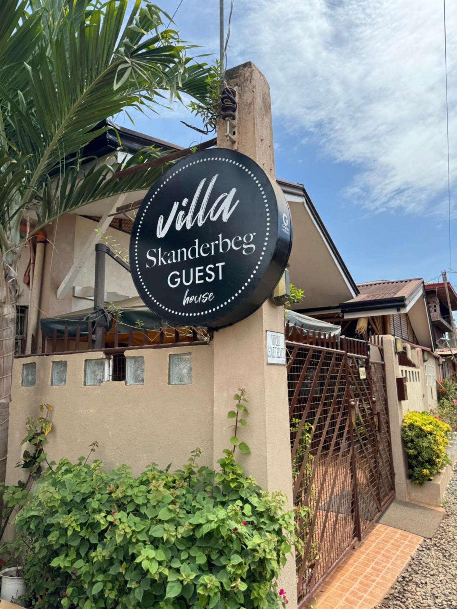 Villa Skanderbeg Guest House Puerto Princesa Bagian luar foto